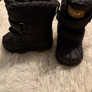 Cat & Jack Black Winter Boots with Fleece Lining
